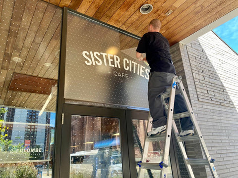 <b>Sister Cities Café</b>
Harmony Pattern in White 
Photos: Stephanie Egger